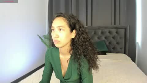 Snapshot of yummy_lamii chatting on 07.14.26 Cindey online show from 07.14.26