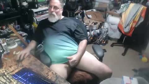 Snapshot of yummyflguy chatting on 06.04.26 yummyflguy online show from 06.04.26