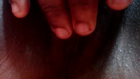 Snapshot of yummyhotclit4 chatting on 02.16.26 jessy online show from 02.16.26