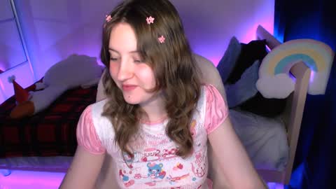 Snapshot of yummypolly chatting on 12.11.24 YummyPolly online show from 12.11.24