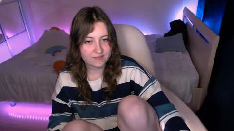 Snapshot of yummypolly chatting on 01.10.25 YummyPolly online show from 01.10.25