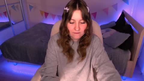 Snapshot of yummypolly chatting on 01.26.25 YummyPolly online show from 01.26.25