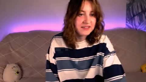 Snapshot of yummypolly chatting on 09.13.25 YummyPolly online show from 09.13.25