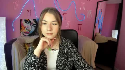 Snapshot of yuna_kim_ chatting on 04.06.26 Yuna online show from 04.06.26