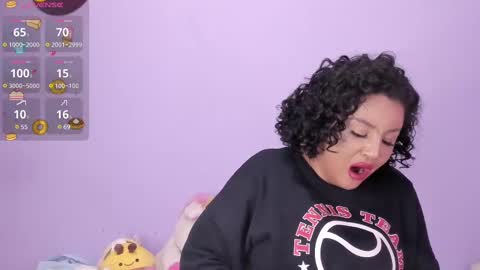 Snapshot of yunahott_ chatting on 02.23.25 yunahott_ online show from 02.23.25