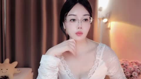 Snapshot of yuner0715 chatting on 06.23.26 YunEr online show from 06.23.26