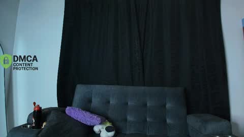 Snapshot of yungelitamor_ chatting on 05.25.26 ELITA online show from 05.25.26