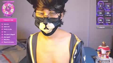 Snapshot of yuniorb chatting on 03.07.26 the puppy boy online show from 03.07.26