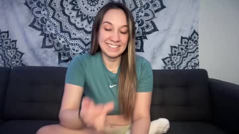 yurdreams_22 online show from 11.16.25