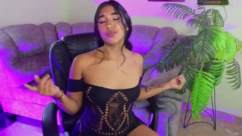 Snapshot of yurumar_ chatting on 12.13.24 yurumar_ online show from 12.13.24