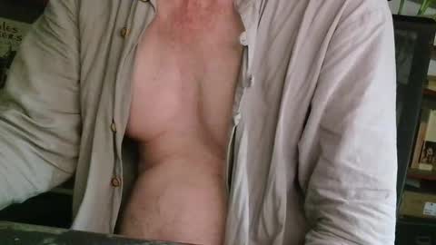 Snapshot of yvanbonar181018 chatting on 09.21.25 yvanbonar181018 online show from 09.21.25