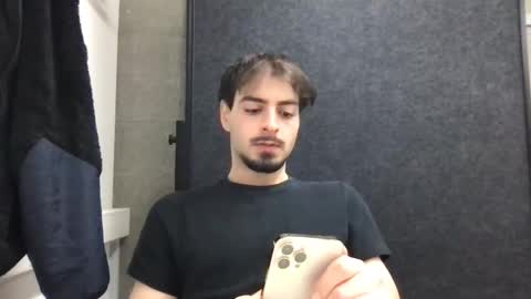 Snapshot of yvesbunnny chatting on 11.20.25 yvesbunnny online show from 11.20.25