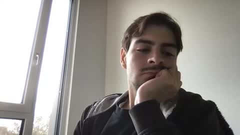 Snapshot of yvesbunnny chatting on 11.21.25 yvesbunnny online show from 11.21.25