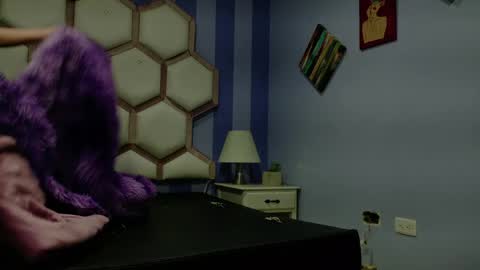 yvi online show from 04.11.26