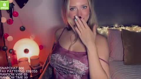 The Queen Bitch of the United Kingdom online show from 08.06.26