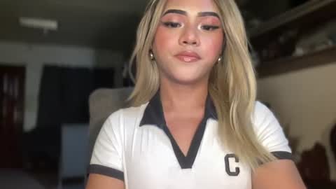 Snapshot of yvonne_guidotti chatting on 06.26.26 Miss Cali online show from 06.26.26