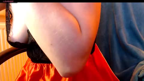 yzza_suave online show from 02.10.25