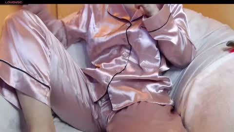 yzza_suave online show from 03.11.25