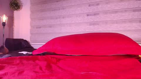 Zoe  online show from 01.17.25