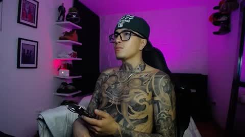 zac_muller1 online show from 01.13.26