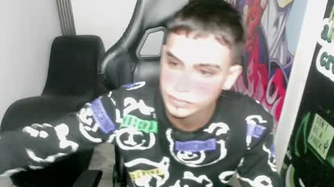 Snapshot of zacariass_ chatting on 12.30.24 ZACARIAS online show from 12.30.24