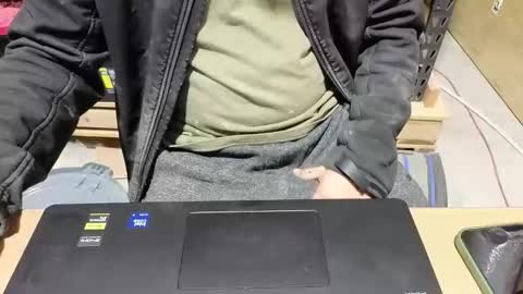 Snapshot of zachf420 chatting on 11.03.25 zachf420 online show from 11.03.25