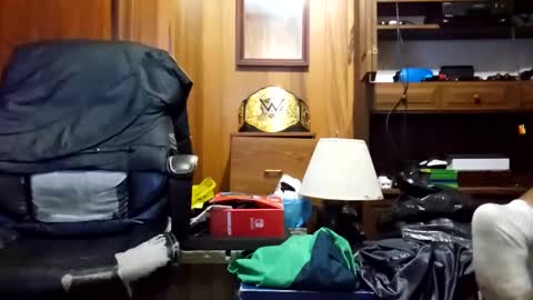 Snapshot of zack_attack35 chatting on 11.01.25 Zack online show from 11.01.25