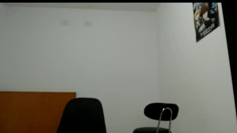 Snapshot of zack_kingg chatting on 04.28.26 Zack King online show from 04.28.26