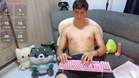 Snapshot of zackary_025 chatting on 12.07.24 Zack online show from 12.07.24
