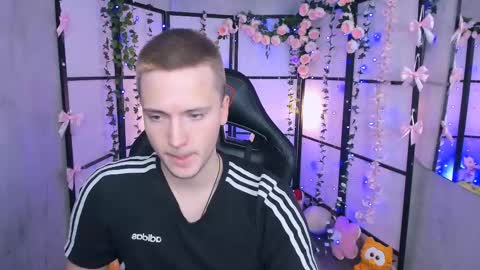 Snapshot of zackhandsome chatting on 03.11.25 Zack online show from 03.11.25