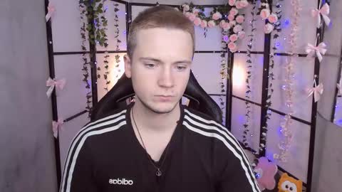 Snapshot of zackhandsome chatting on 03.12.25 Zack online show from 03.12.25