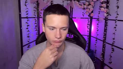 Snapshot of zackhandsome chatting on 09.22.25 Zack online show from 09.22.25