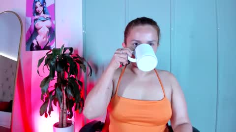 Zafiro Brown online show from 10.28.25