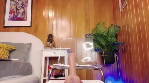 Karina  online show from 01.17.26