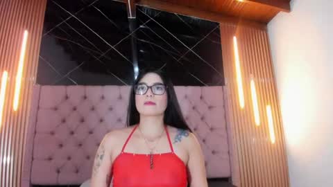 Snapshot of zaharahot chatting on 05.28.26 zaharahot online show from 05.28.26