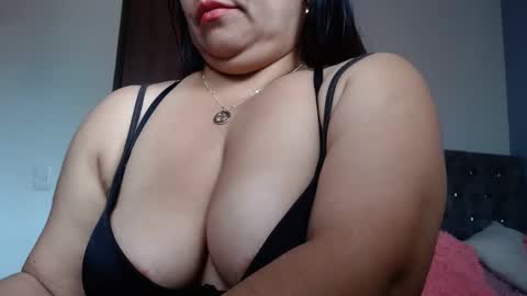 Zahi ... wants to play with everyone...yessss online show from 09.08.25