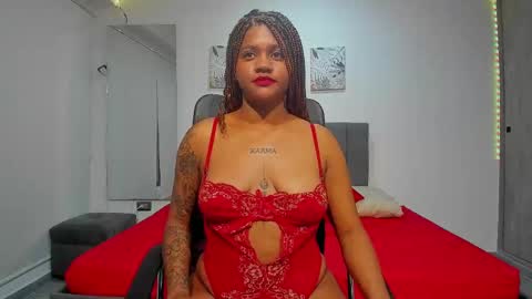 Snapshot of zahra_rose chatting on 03.05.25 zahra_rose online show from 03.05.25