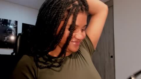 Snapshot of zahra_rose chatting on 10.03.25 zahra_rose online show from 10.03.25