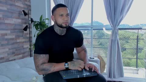 Snapshot of zain_diesel7 chatting on 12.05.24 INSTAGRAM yormanfit7 online show from 12.05.24