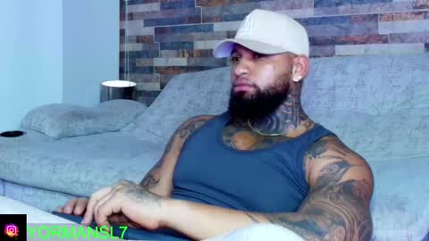 Snapshot of zain_diesel7 chatting on 10.17.25 INSTAGRAM yormanfit7 online show from 10.17.25