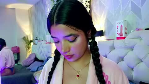 Snapshot of zaira_bonny chatting on 06.12.26 Zaira Bonny online show from 06.12.26