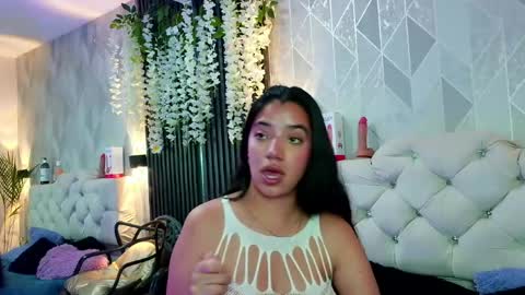 Snapshot of zaira_bonny chatting on 06.13.26 Zaira Bonny online show from 06.13.26