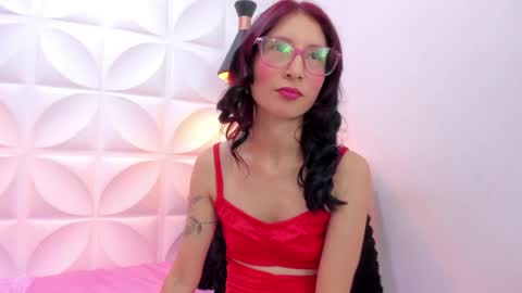 Snapshot of zaira_sweet4 chatting on 05.21.26 zaira_sweet4 online show from 05.21.26