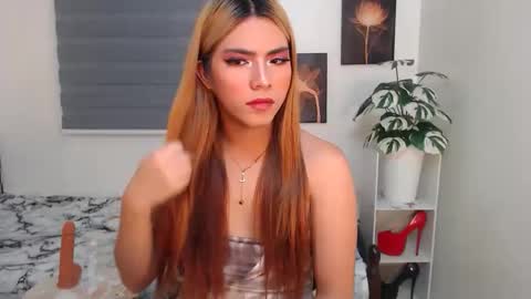 Snapshot of zairaaaaa chatting on 04.17.26 Zai online show from 04.17.26