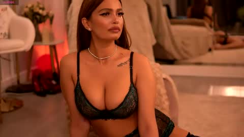 Snapshot of zairalure chatting on 05.18.26 Zaira online show from 05.18.26