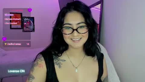 Snapshot of zakura_ania chatting on 06.25.26 zakura_ania online show from 06.25.26