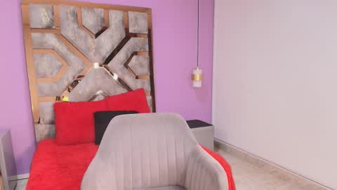 zamira_taylor online show from 12.17.25