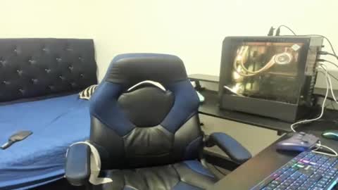 Snapshot of zammcito_ chatting on 12.25.24 zamm online show from 12.25.24