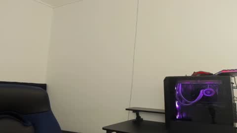 Snapshot of zammcito_ chatting on 01.28.25 zamm online show from 01.28.25