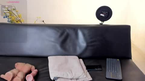 Snapshot of zane_lux chatting on 05.19.26 Zane Lux online show from 05.19.26